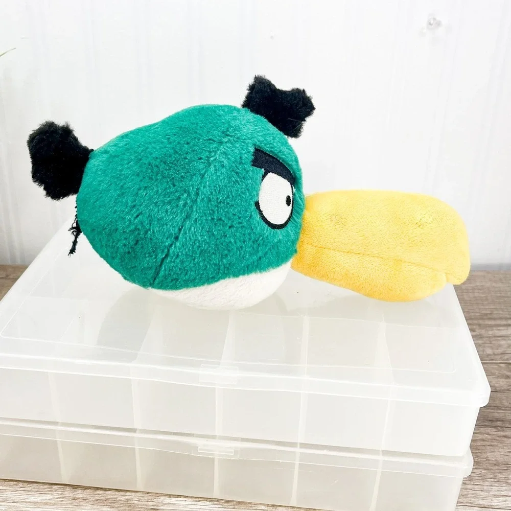ANGRY BIRDS Hal Toucan Green Bird Plush Closed Beak Commonwealth 5